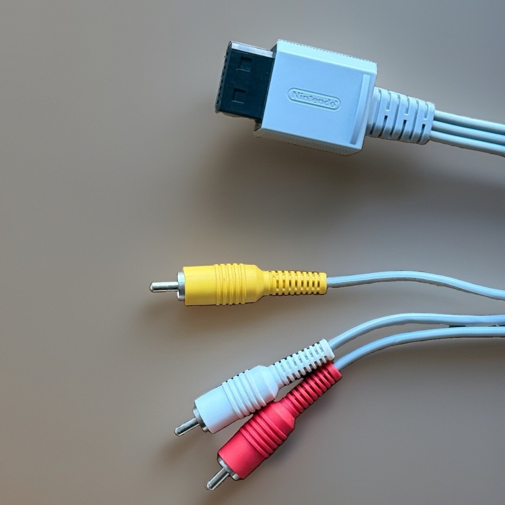 Wii OEM Nintendo Audio Video AV Composite 3 RCA Cable RVL-009 Authentic Works
